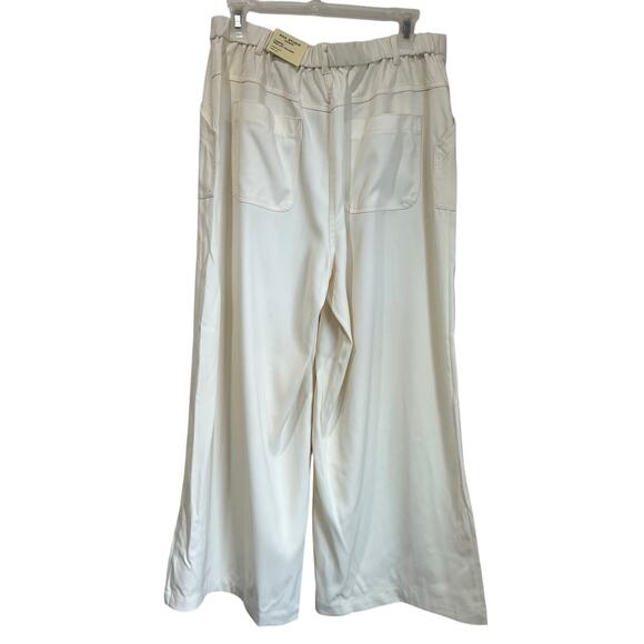 Max Studio London Wide Leg Pants L Ivory NWT Cropped High Rise Elastic Back - Picture 2 of 11